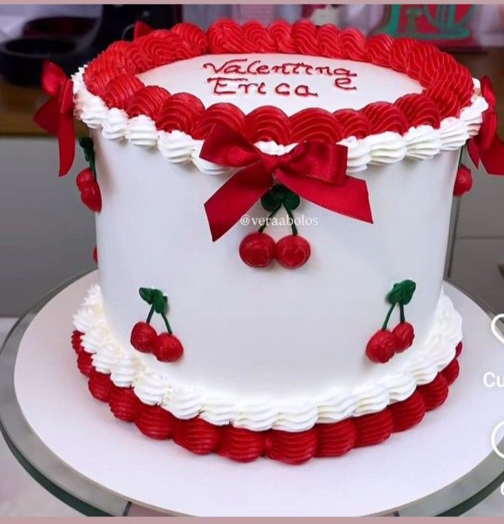 6" Cakes